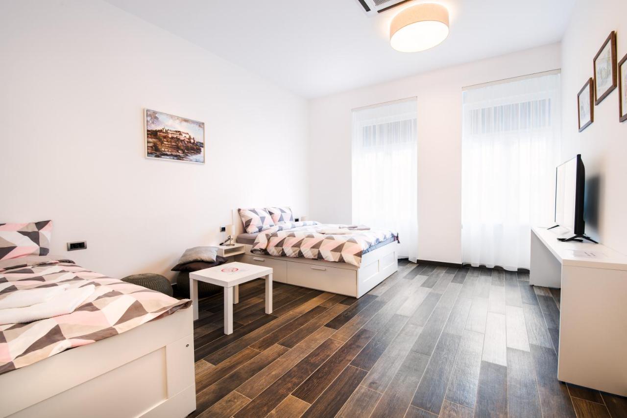 Apartmani Sterija Новий Сад Екстер'єр фото